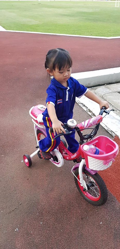 ภาพประกอบไอเดีย โลกดิจิตอลกับความสมดุลของชีวิต