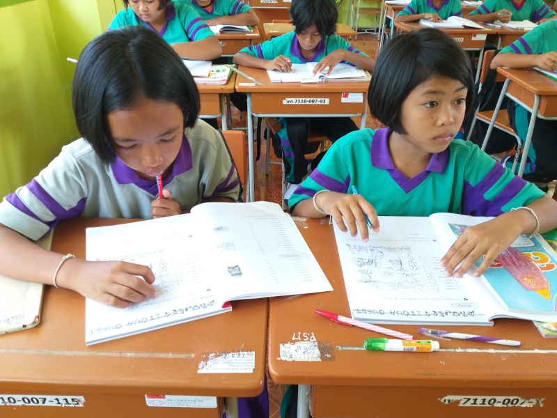 ภาพประกอบไอเดีย สอนศัพท์ภาษาอังกฤษด้วยบัตรคำ