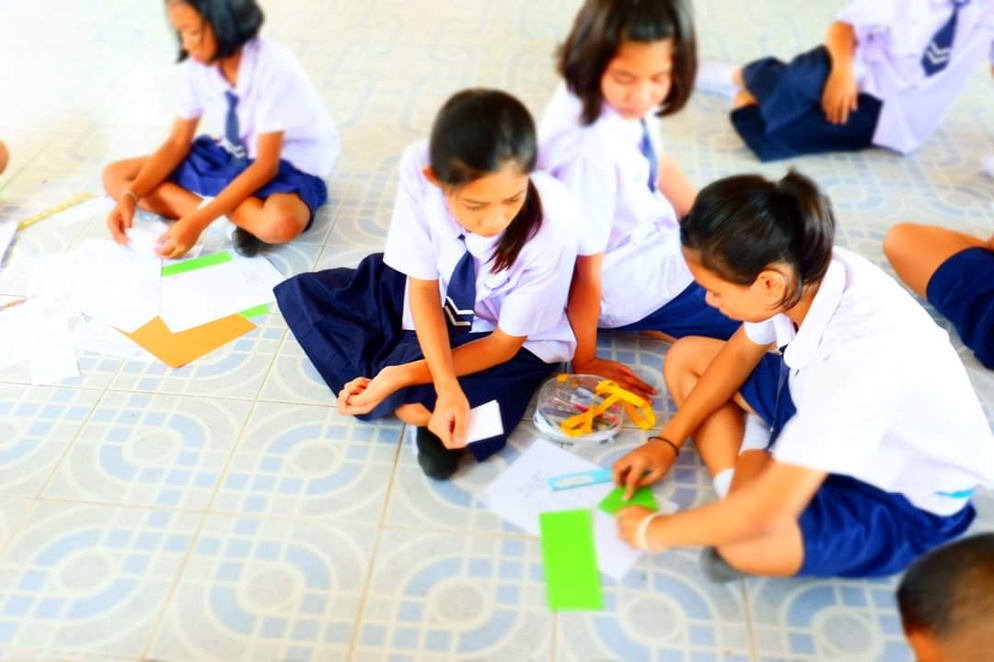 ภาพประกอบไอเดีย จัดแจกันดอกไม้